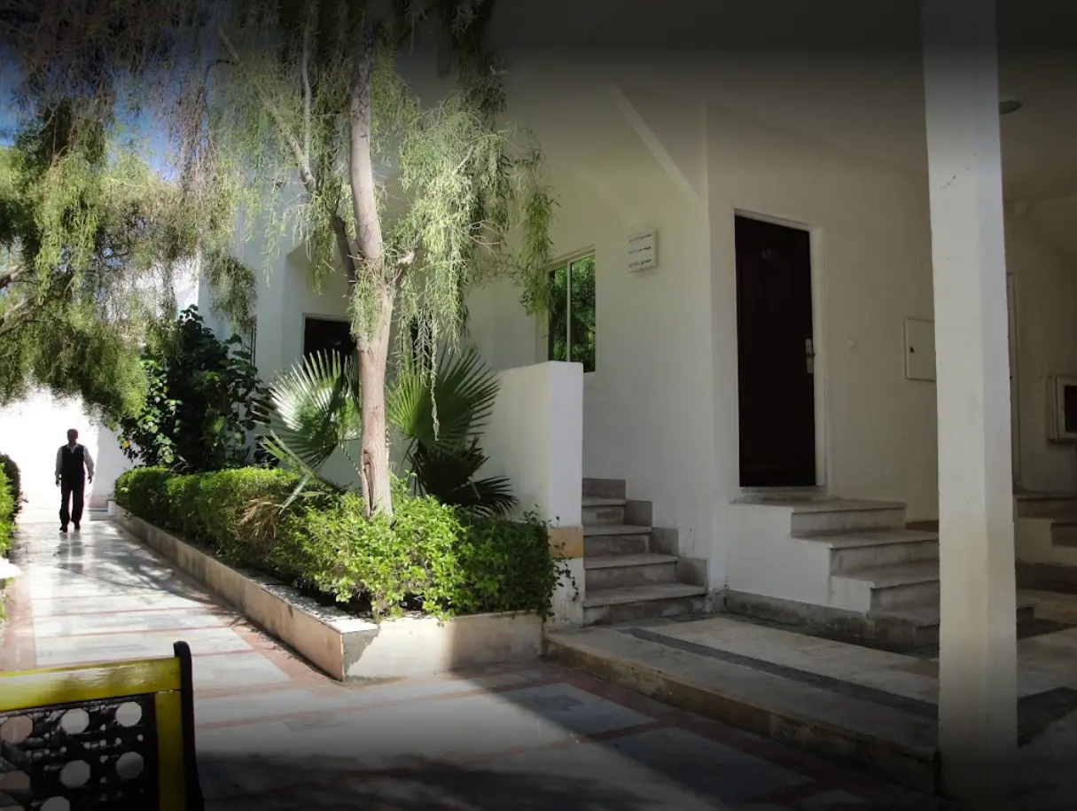 نمای بیرونی هتل پانیذ کیش